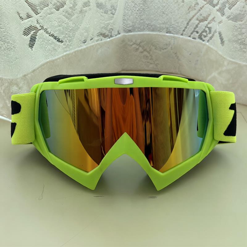 Occhiali Protettivi Sportivi P - Snow Goggle Uv recensione e prezzo