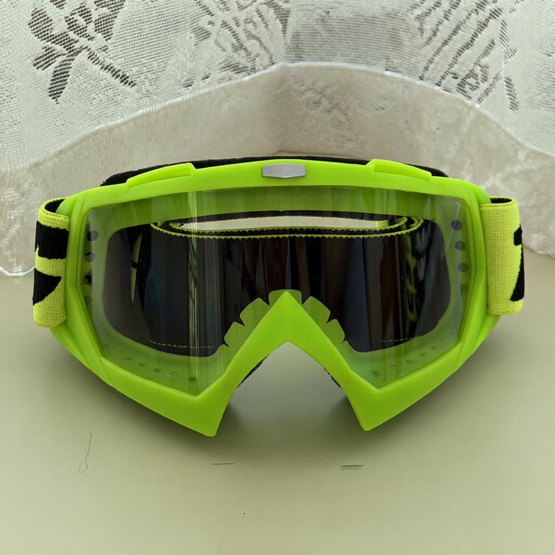 Occhiali Protettivi Sportivi P - Snow Goggle Uv recensione e prezzo